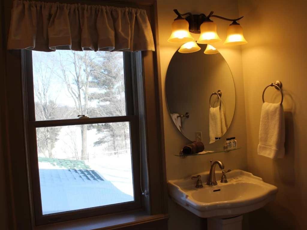 Keene Bark Eater Inn الغرفة الصورة